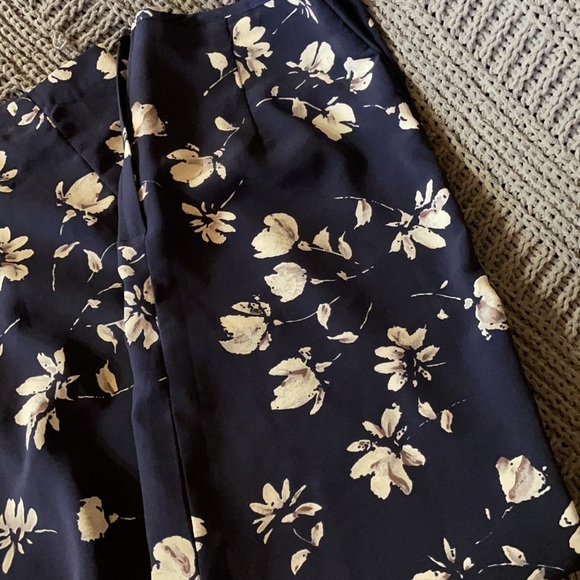 One2One Navy Blue Skirt with White & Grey Flowers - Picture 9 of 9